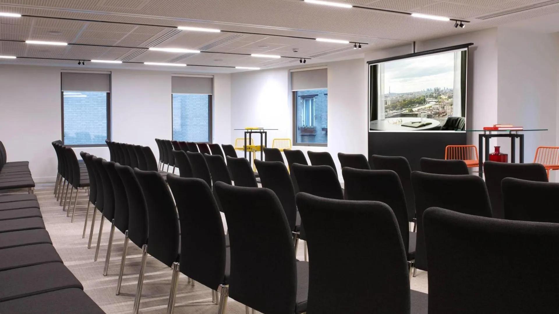 Courtyard By Marriott Paris Gare De Lyon Otel 4*,