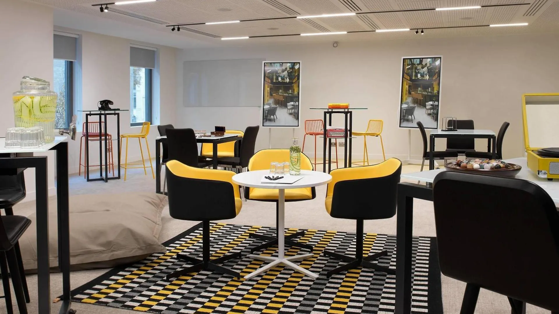 Courtyard By Marriott Paris Gare De Lyon Otel