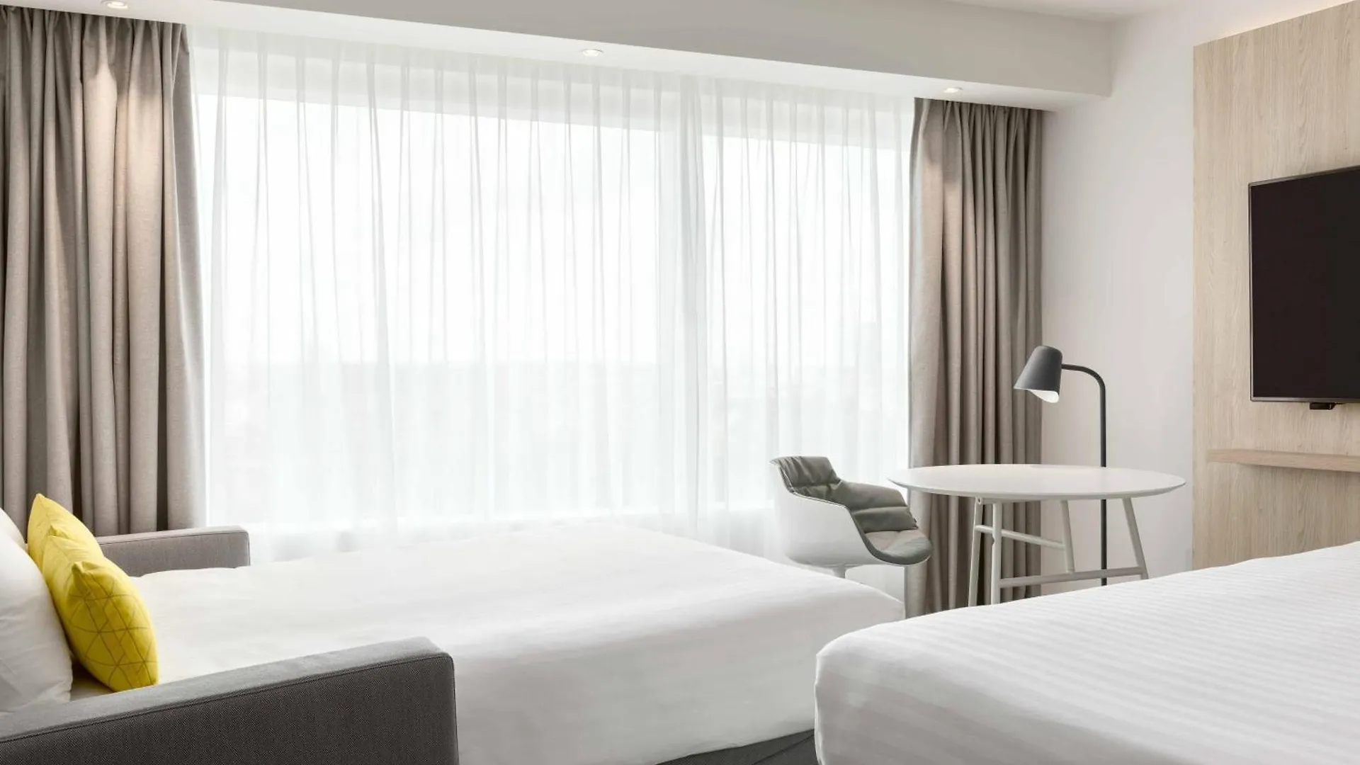 מלון Courtyard By Marriott Paris Gare De Lyon 4*,