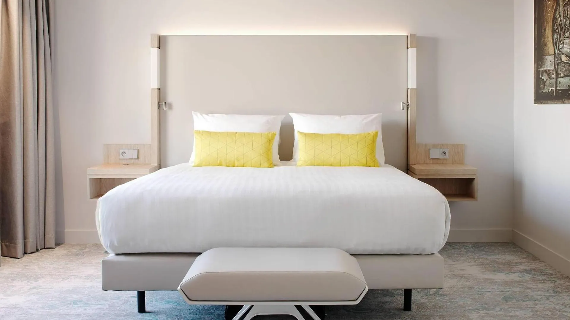 Courtyard By Marriott Paris Gare De Lyon Otel