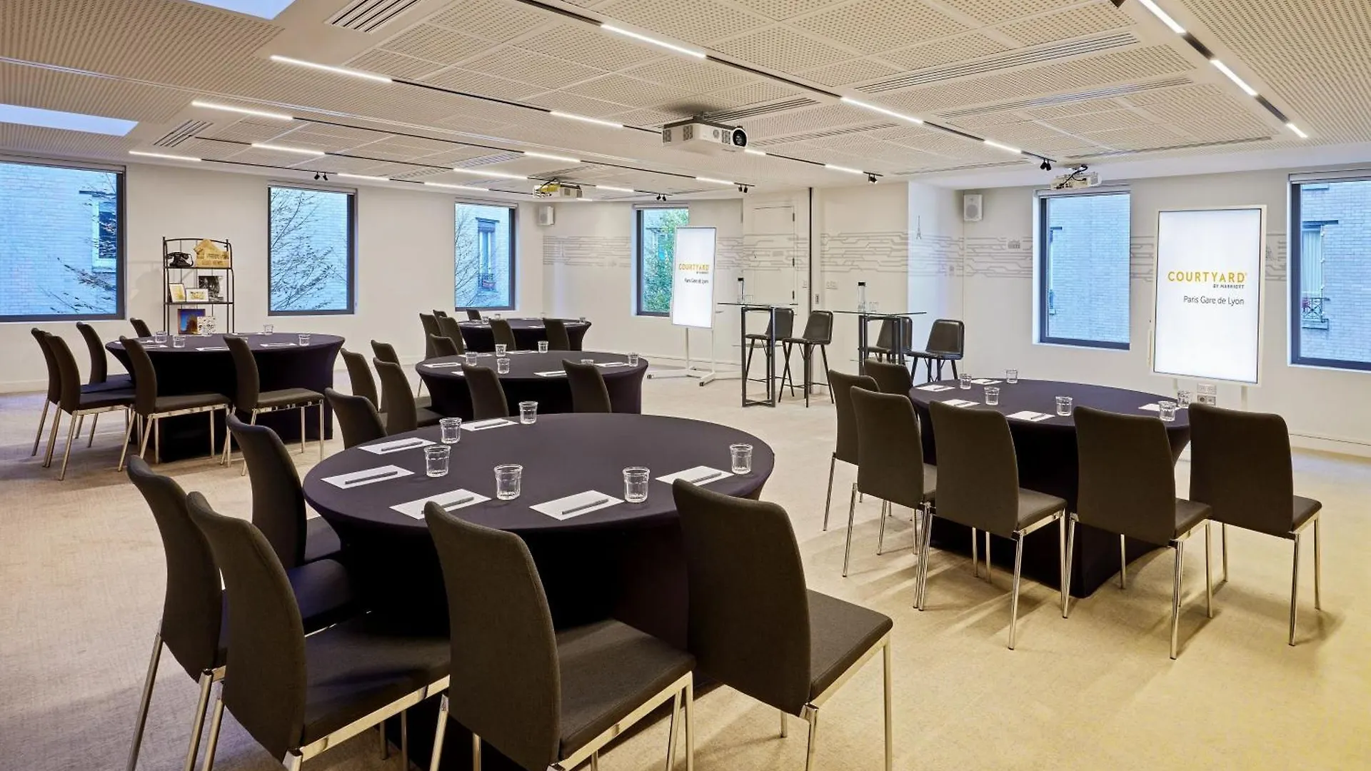 Courtyard By Marriott Paris Gare De Lyon Hotel France